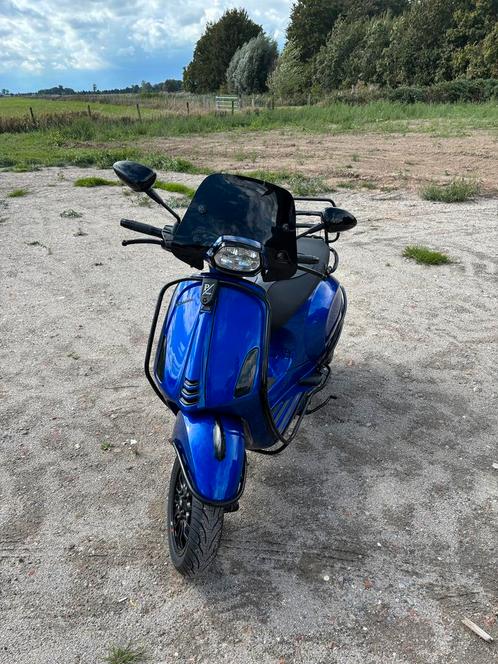 Vespa Sprint Candy Blue, Fietsen en Brommers, Scooters | Vespa, Zo goed als nieuw, Vespa S, Maximaal 45 km/u, Benzine, Ophalen