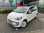 Volkswagen White Up! Pano Navi NL auto TOP staat Leder, Auto's, Voorwielaandrijving, Euro 5, 840 kg, 4 stoelen
