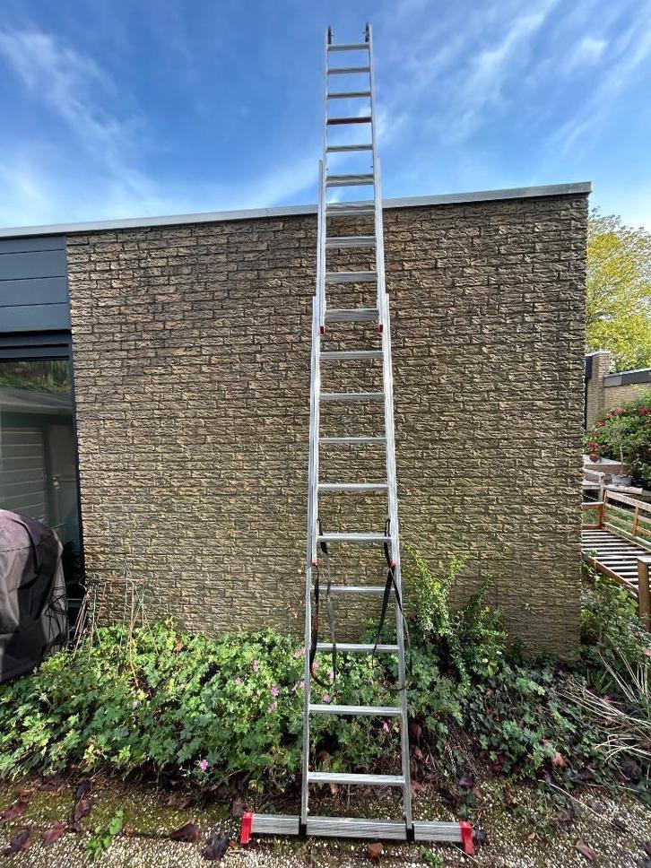 Altrex AR 3070 ladder 3 x 10 sporten, Doe-het-zelf en Verbouw, Ladders en Trappen, Zo goed als nieuw, Ladder, 4 meter of meer