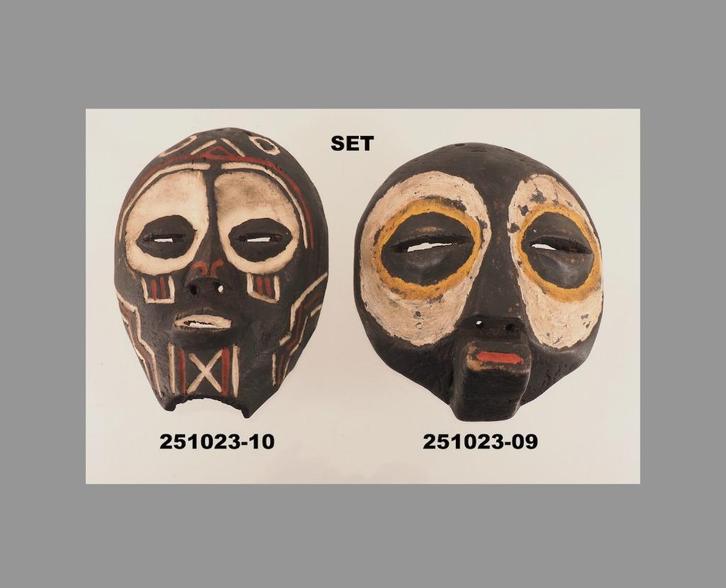 Set Luba Benelulua maskers (251023-09/10) setprijs!, Antiek en Kunst, Kunst | Niet-Westerse kunst, Ophalen of Verzenden