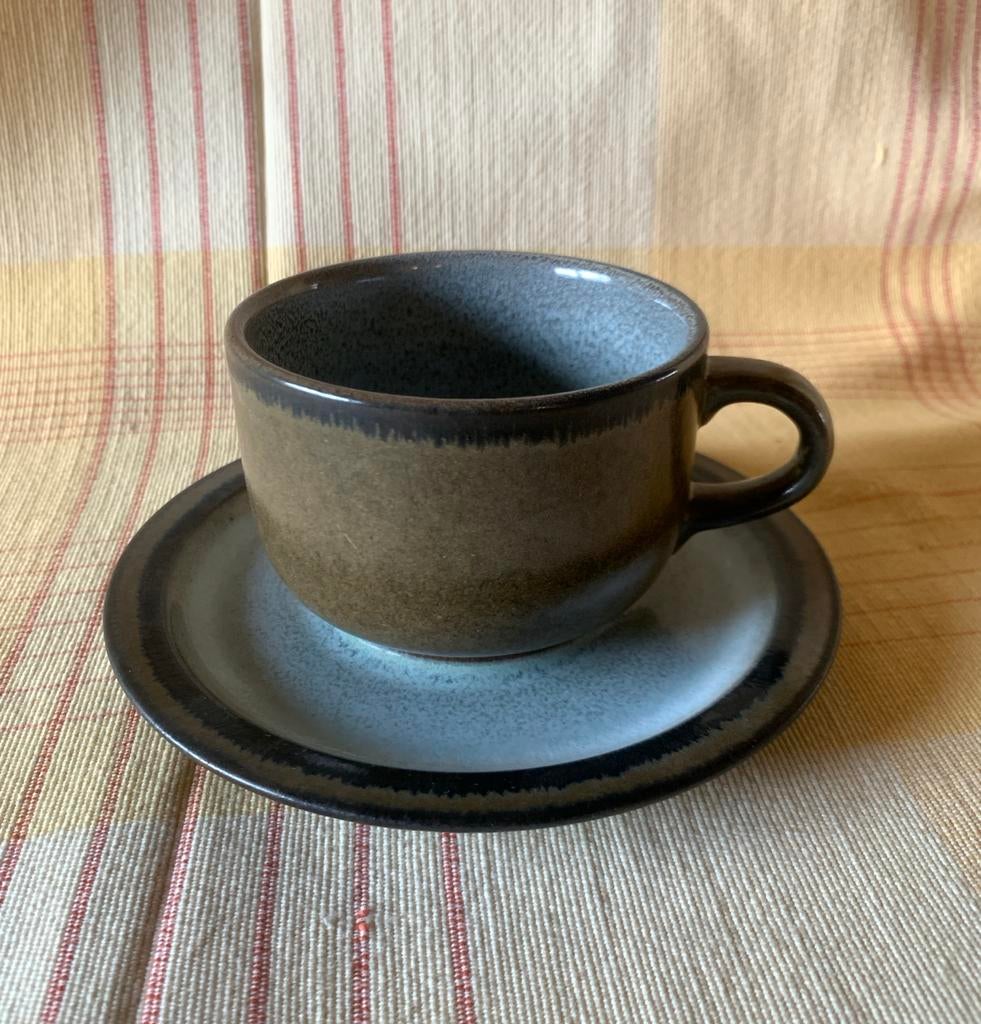 Vintage Kop en Schotel - Steingut Stempelburg 43, Gebruikt, Ophalen of Verzenden, Overige stijlen, Kop(pen) en/of Schotel(s)