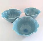 Zara Home -
3 turquoise blauwe bloem schaaltjes, Ophalen of Verzenden, Zo goed als nieuw, Rond, Porselein of Keramiek