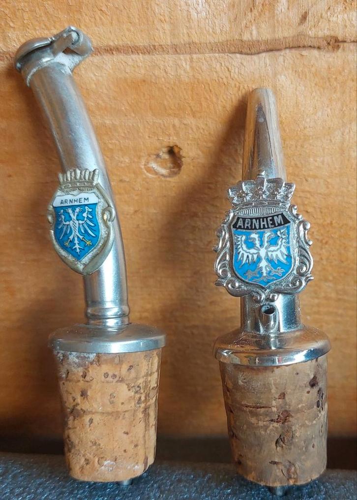 Schenktuiten/kurken plaatsnamen, Verzamelen, Overige Verzamelen, Gebruikt, Ophalen of Verzenden