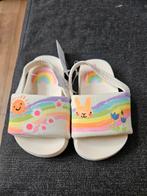 Slippers maat 19 niet gebruikt, Kinderen en Baby's, Babykleding | Schoentjes en Sokjes, Ophalen, Nieuw, Meisje