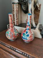 Twee mooie oude kleine Imari steel vaasjes, Ophalen of Verzenden