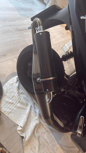 180 cc uitlaat voor Runner beschikbaar voor biedingen