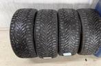 Spijkerbanden 235-50-19 nokian, Ophalen of Verzenden