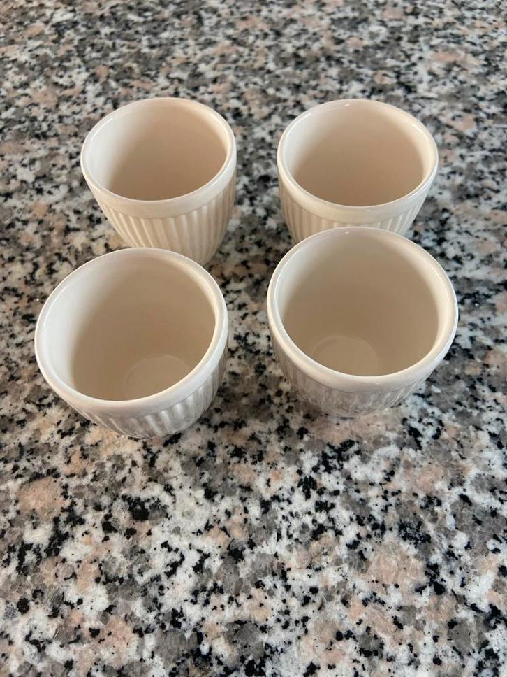 Wedgwood Windsor Eierdopjes - 4 Stuks Nieuwstaat, Huis en Inrichting, Keuken | Servies, Nieuw, Overige typen, Wedgwood, Porselein