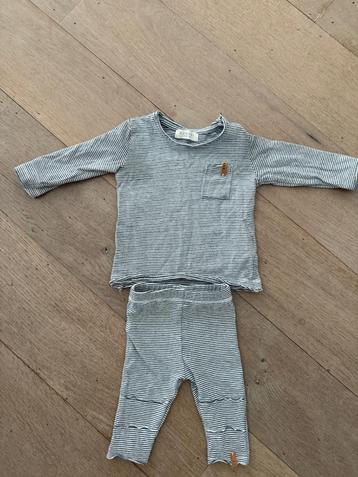 Baby kleren beschikbaar voor biedingen