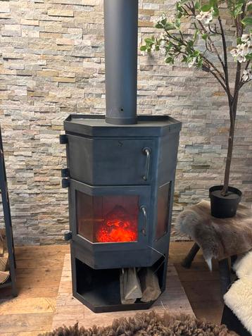 Dik geurts houtkachel beschikbaar voor biedingen