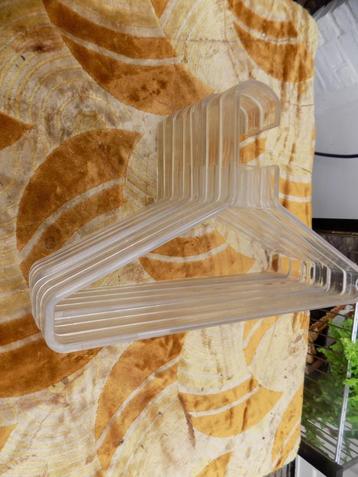 Kledinghanger Finland jaren 70 ontwerp Karhumuovi beschikbaar voor biedingen