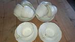 Vintage Kopjes en Schotels Set, Huis en Inrichting, Gebruikt, Ophalen of Verzenden, Effen, Kop(pen) en/of Schotel(s)
