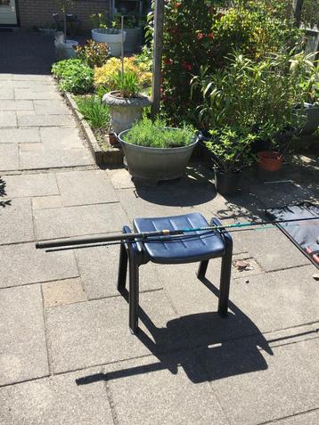 Te Koop Feeder/Quiver. beschikbaar voor biedingen
