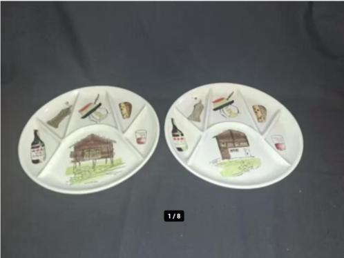 2 Vintage Retro Fondue plates Hand Painted French images 15, Antiek en Kunst, Antiek | Servies compleet, Ophalen of Verzenden