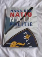 Boek, NATIONALE POLITIE 2013, Ophalen of Verzenden, 20e eeuw of later, Zo goed als nieuw