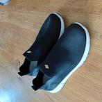 Helemaal nieuw maat 41 zwart, Ophalen of Verzenden, Zo goed als nieuw, Zwart, Sneakers of Gympen