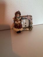 Vintage fotolijstje met meisje en teddybeer, Ophalen of Verzenden, Gebruikt