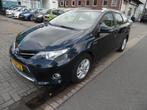 Toyota Auris Touring Sports apk 7.26 1.8 Hybr. Aspirationb a, Gebruikt, Origineel Nederlands, Metallic lak, Volledig hybride