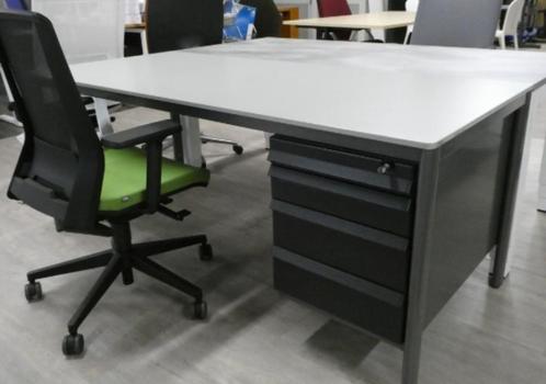 Bureau Ahrend met ladenblok, gebruikt,  180x80 cm., Huis en Inrichting, Bureaus, Gebruikt, Bureau, Ophalen