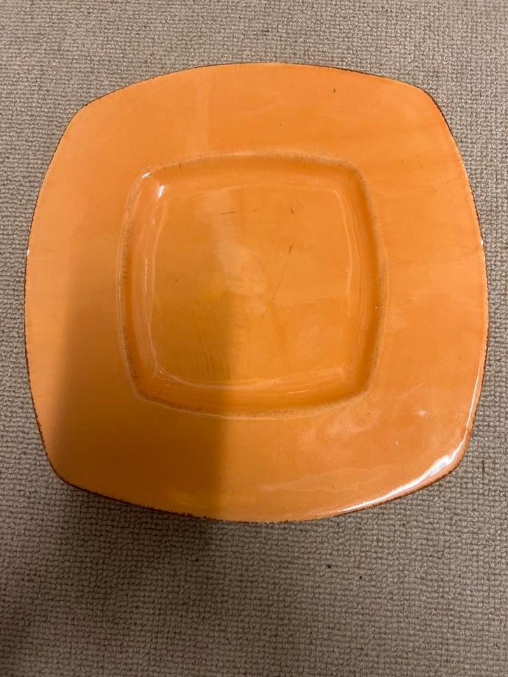 Oranje Todo Mundo Borden- Handgeschilderd Italië, Huis en Inrichting, Keuken | Servies, Gebruikt, Bord(en), Overige stijlen, Aardewerk