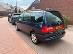 Volkswagen Sharan 2.8 150KW AUT 2003 6-persoons Blauw, Auto's, Blauw, 7 stoelen, Origineel Nederlands, 92 €/maand