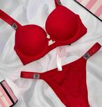 Rode Victoria secret setje met shine straps, Kleding | Dames, Verzenden, Rood, Setje