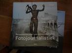 Boek foto journalistiek, Gelezen, Ophalen of Verzenden