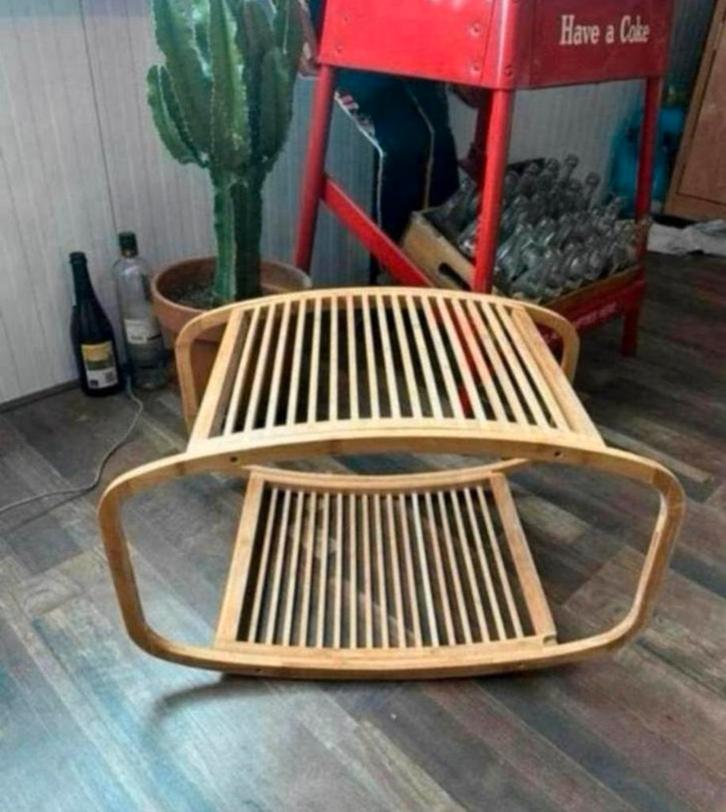 Houten / bamboe voetenbankje met speciale vormgeving, Huis en Inrichting, Banken | Voetenbanken en Poefen, Zo goed als nieuw, Minder dan 50 cm