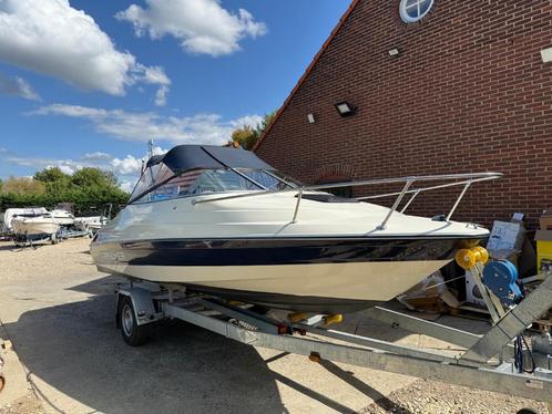 te koop zeer mooie speedboot bayliner capri 2052 LS, Watersport en Boten, Speedboten, Gebruikt, 6 meter of meer, Benzine, 120 tot 200 pk