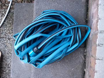 Sterke nieuwe  tuinslang Hornbach 14 a 15 mt +koppelstukken  beschikbaar voor biedingen