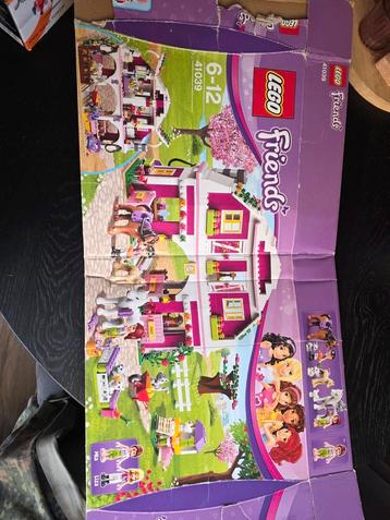 Heel veel lego friends sets, inclusief dozen en beschrijving beschikbaar voor biedingen