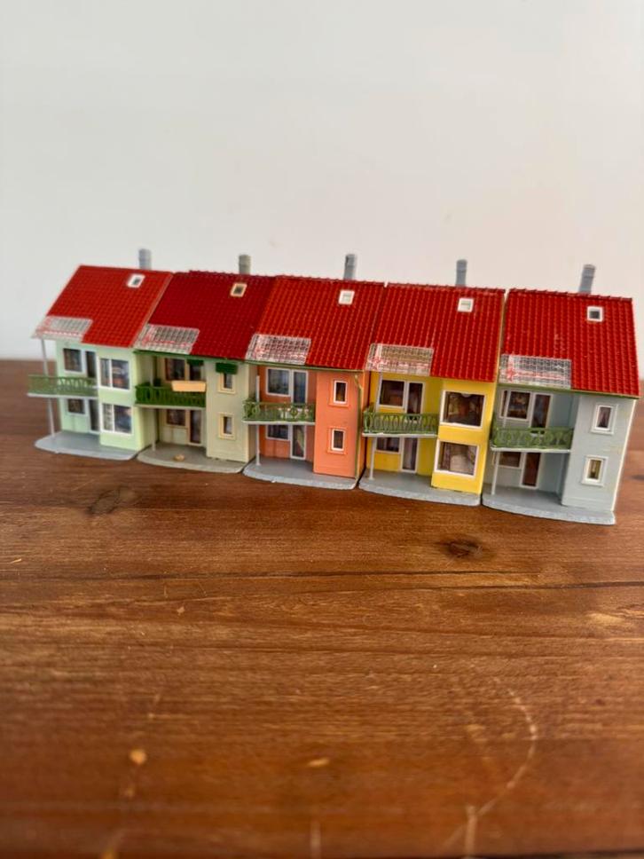 Faller straatje met huizen 1:87, Hobby en Vrije tijd, Modeltreinen | H0, Zo goed als nieuw, Brug, Tunnel of Gebouw, Gelijkstroom of Wisselstroom