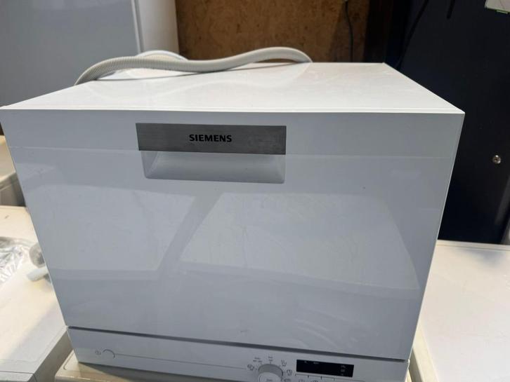 Siemens compacte vaatwasser jong garantie bezorging, Witgoed en Apparatuur, Vaatwasmachines, Zo goed als nieuw, Vrijstaand, 85 tot 90 cm