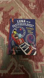 Philip Reeve - Luna en de Pretparkplaneet, Boeken, Philip Reeve, Ophalen of Verzenden, Zo goed als nieuw