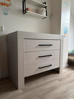 Leuke babykamer - Commode/Kast/Ledikant/wandschap, Kinderen en Baby's, Kinderkamer | Commodes en Kasten, Ophalen, Gebruikt, 50 tot 70 cm