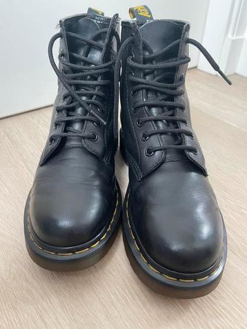 Dr Martens maat 41 beschikbaar voor biedingen