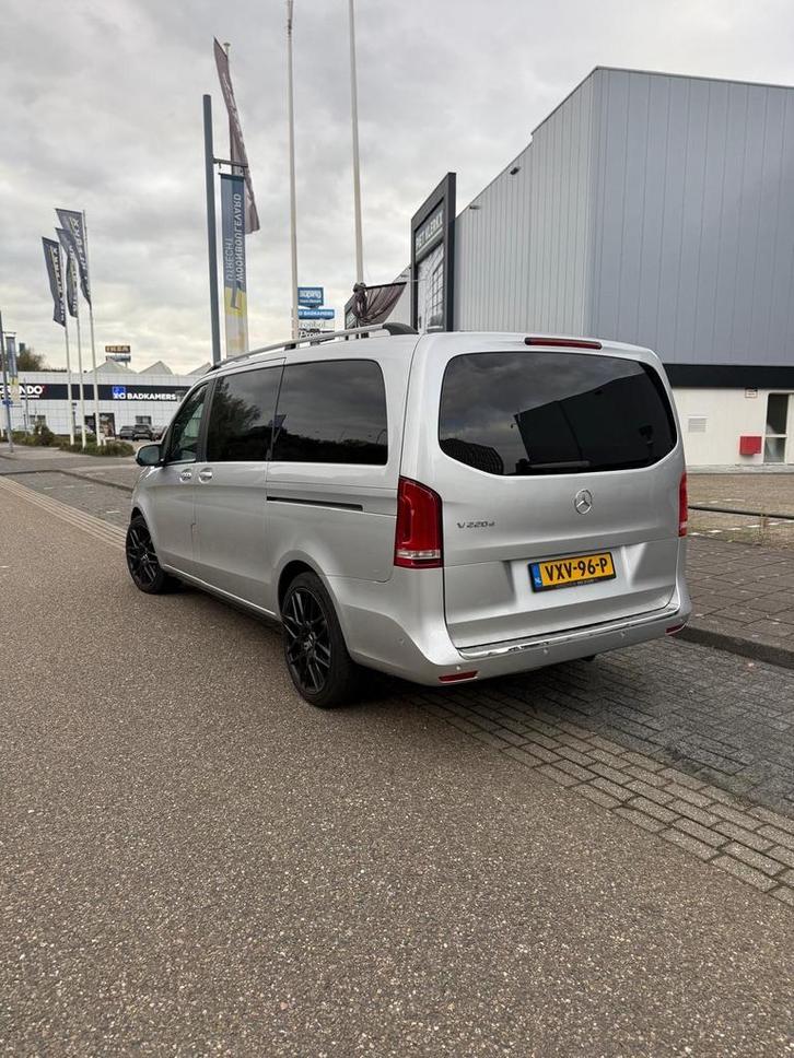 Mercedes-Benz V-klasse 2019 Grijs, Auto's, Bestelauto's, Particulier, Mercedes-Benz, Diesel, Geïmporteerd, Zilver of Grijs, Ophalen
