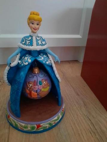 Disney traditions Assepoester Tidings of Friendship  beschikbaar voor biedingen