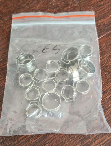 1 zakje RVS oor slangklemmen. beschikbaar voor biedingen