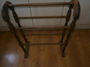 eiken droogrek beschikbaar voor biedingen