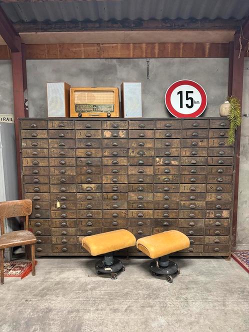 Unieke krukjes, vintage gymbok, verrijdbaar, wendbaar, Antiek en Kunst, Curiosa en Brocante, Ophalen of Verzenden