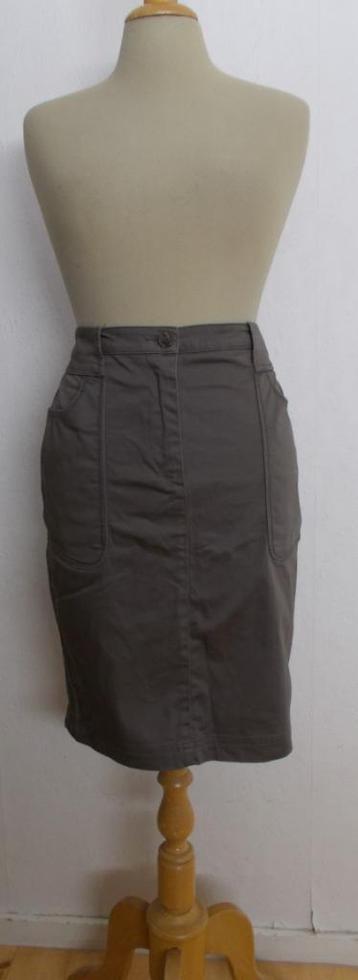 Stretch bruine originele Roberto Cavalli rok! 40 beschikbaar voor biedingen