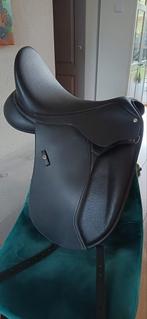 Zgan Wintec 500 Cair hart dressuur zadel 17 inch, Dieren en Toebehoren, Paarden en Pony's | Zadels, Ophalen of Verzenden, Zo goed als nieuw