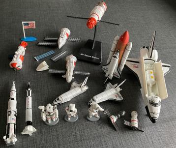 Space Shuttle - Space Voyagers + meer 2000/2005 Ruimtevaart beschikbaar voor biedingen