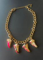 Jordan  Nike stijl sneakers bedel ketting, Sieraden, Tassen en Uiterlijk, Kettingen, Verzenden, Gebruikt, Goud, Verstelbaar