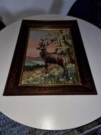 Geborduurd schilderij - Hert in bos, 50 tot 75 cm, Ophalen of Verzenden, Zo goed als nieuw, Schilderij