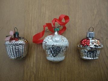 3 x mooie oude glazen kerstbal bloemenmand / fruitmand beschikbaar voor biedingen