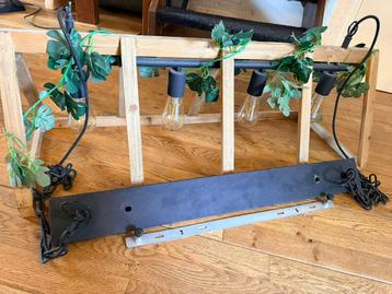 ( Eetkamer ) Lamp beschikbaar voor biedingen