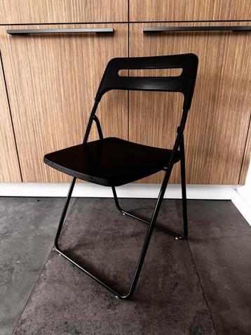 Klapstoelen 4x beschikbaar voor biedingen