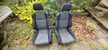 Toyota Celica t20 originele stoelen set + middenconsoleklep beschikbaar voor biedingen